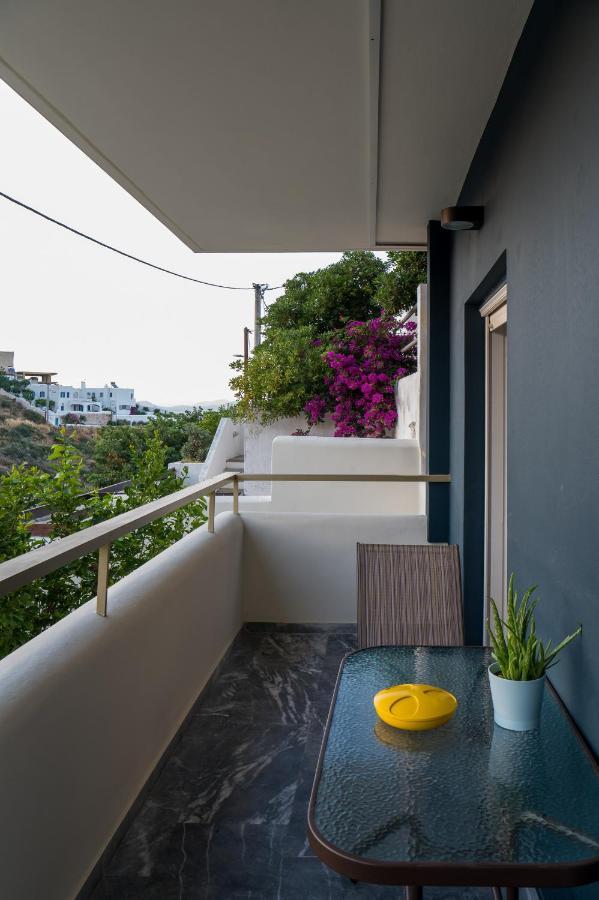Chroma Lodge Rafina Dış mekan fotoğraf