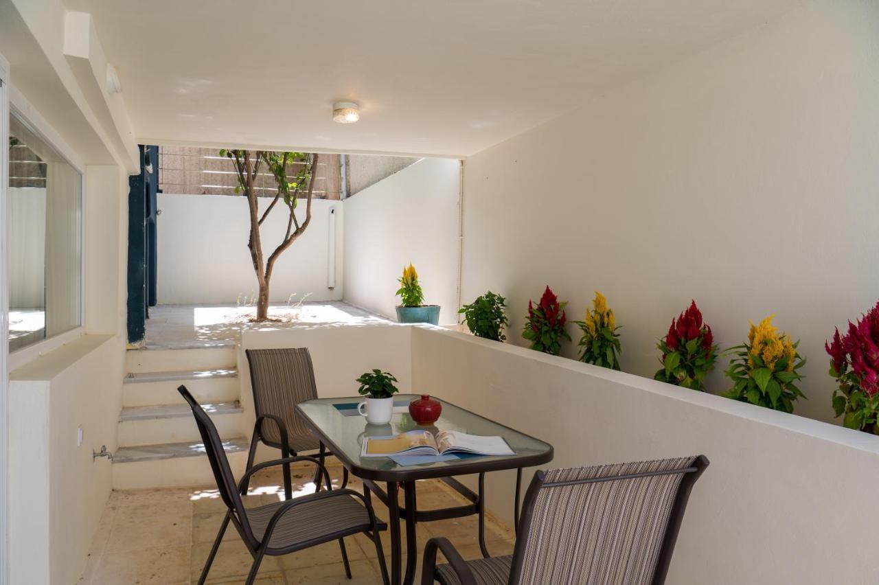 Chroma Lodge Rafina Dış mekan fotoğraf