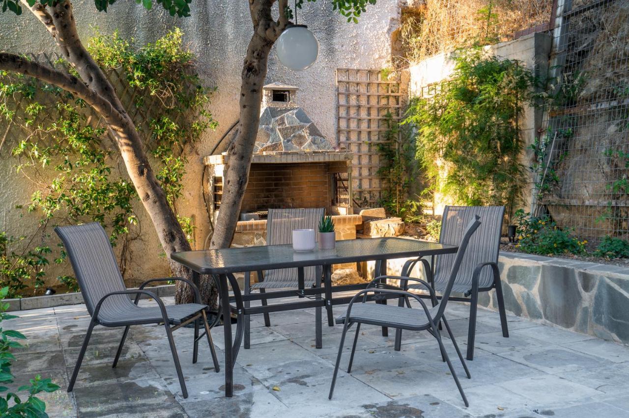 Chroma Lodge Rafina Dış mekan fotoğraf
